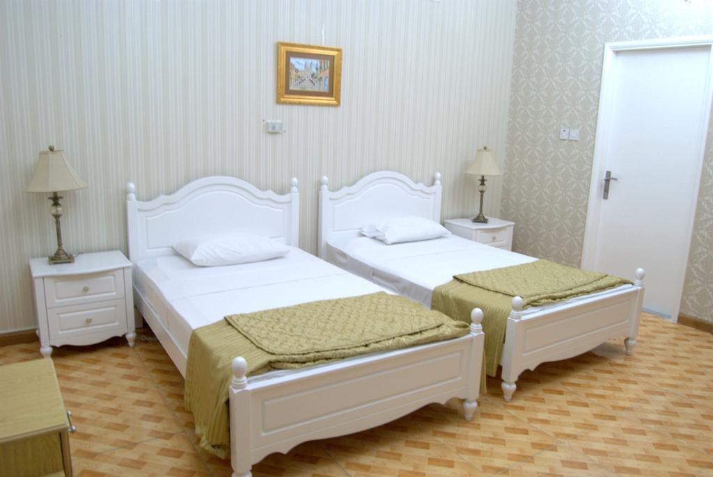 Al Khalidiah Resort Sharjah Bagian luar foto