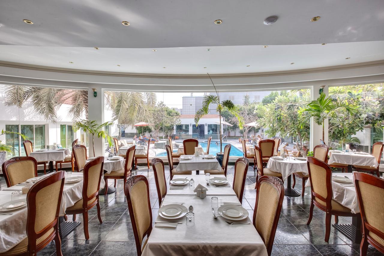 Al Khalidiah Resort Sharjah Bagian luar foto