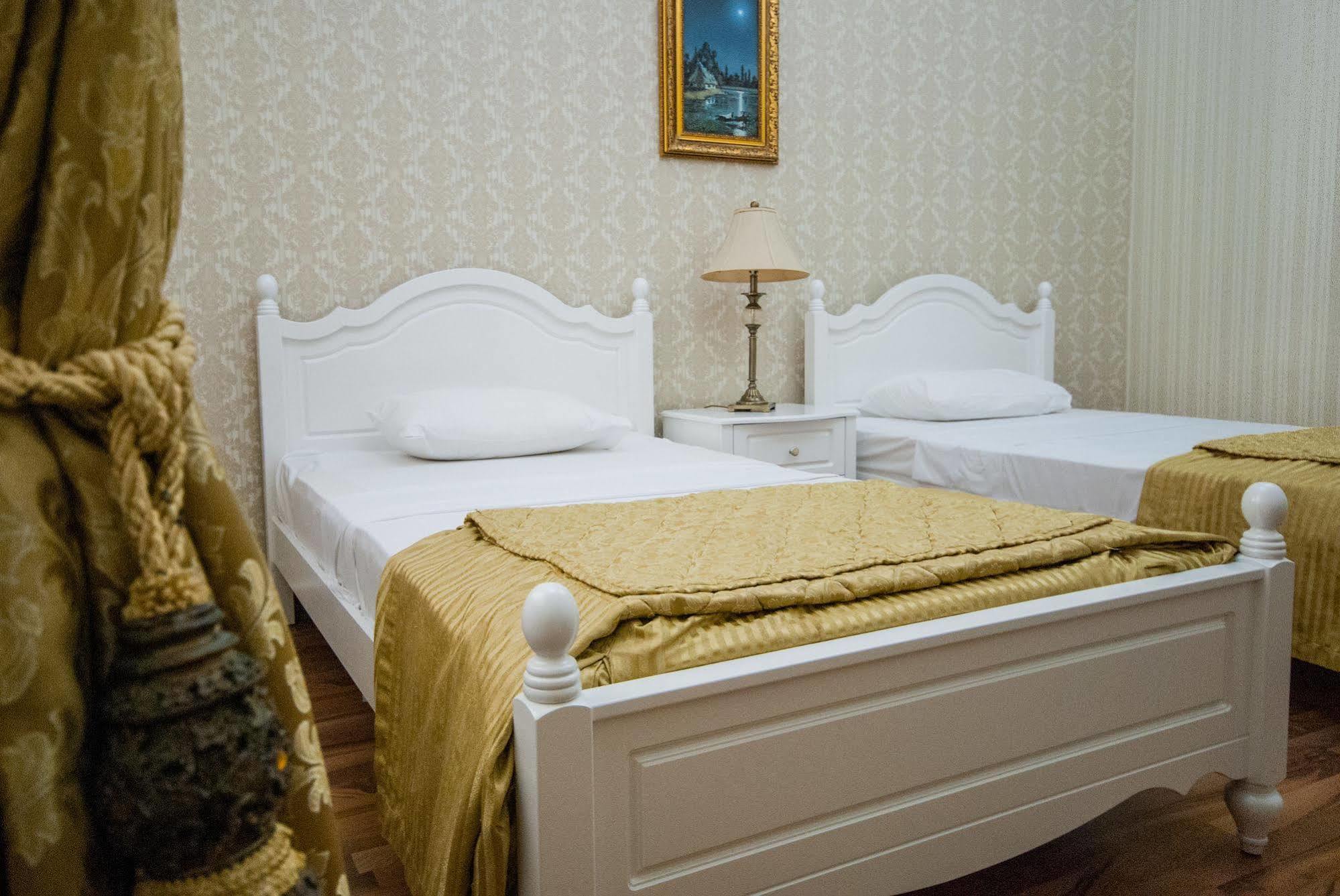 Al Khalidiah Resort Sharjah Bagian luar foto